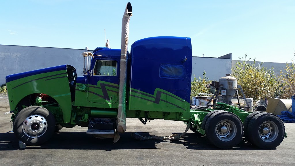Truck West Collision | 31059 Peardonville Rd, Abbotsford, BC V2T 6K4, Canada | Phone: (604) 854-8779