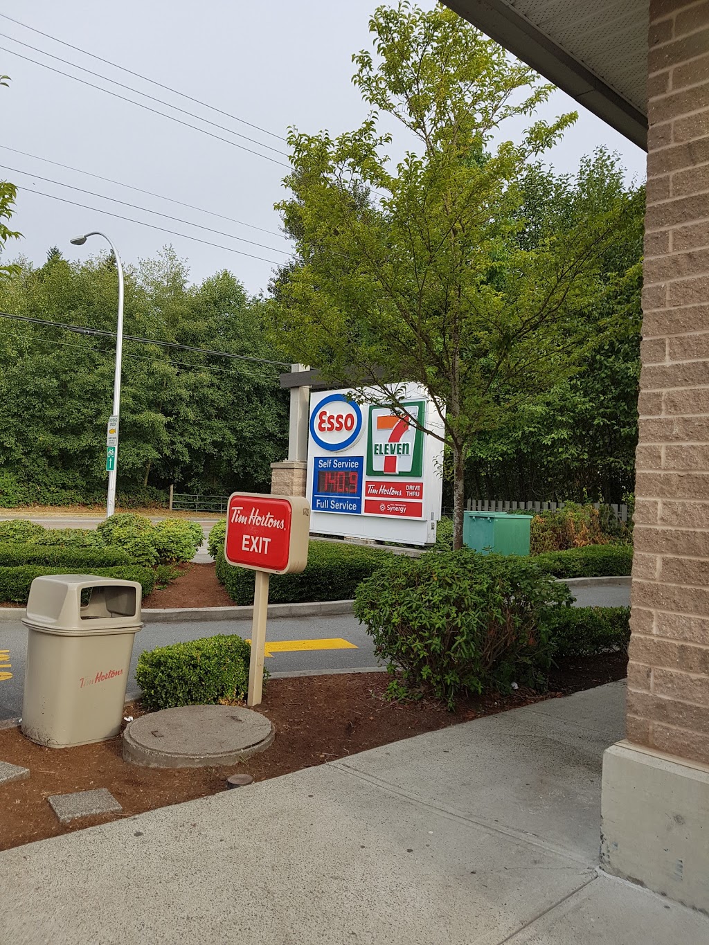 ESSO 7-Eleven 37865 | 14445 64 Ave, Surrey, BC V3S 1X5, Canada | Phone: (778) 591-4795