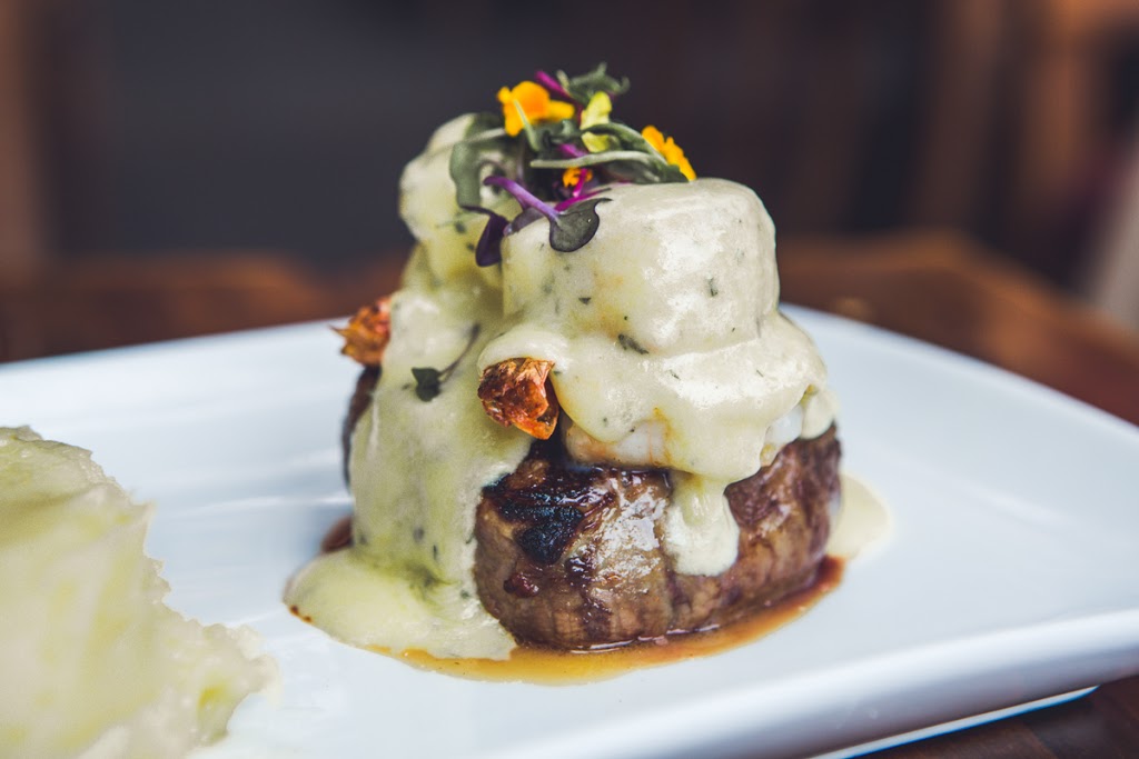 Levilla Restaurant | 1851 Sirocco Dr SW, Calgary, AB T3H 2Y3, Canada | Phone: (403) 217-9699