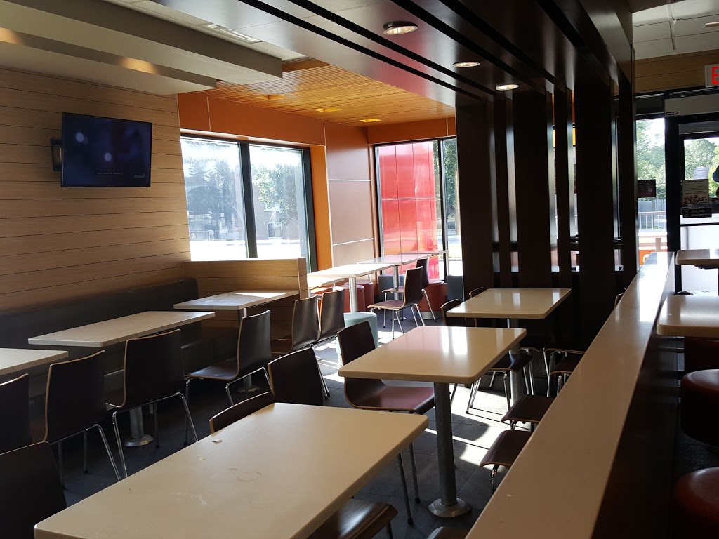 McDonalds | 1880 Carling Ave, Ottawa, ON K2A 1E7, Canada | Phone: (613) 728-9898