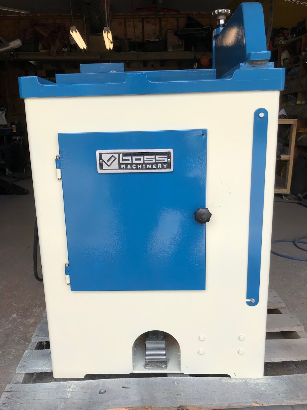 Canada Woodworking Machinery | 16600 Kennedy Rd, Cedar Valley, ON L4A 2M7, Canada | Phone: (905) 716-8784