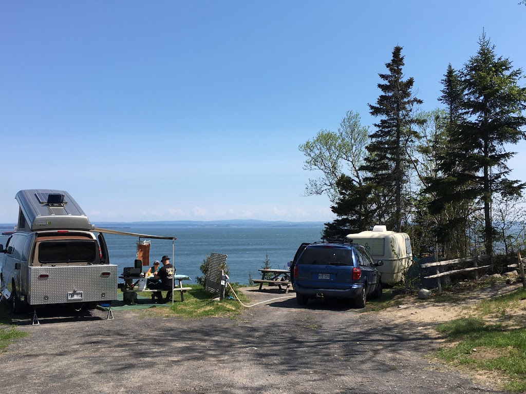 Camping Falaise Sur Mer | 148 Rue Saint-David, Saint-Siméon, QC G0T 1X0, Canada | Phone: (418) 638-3838