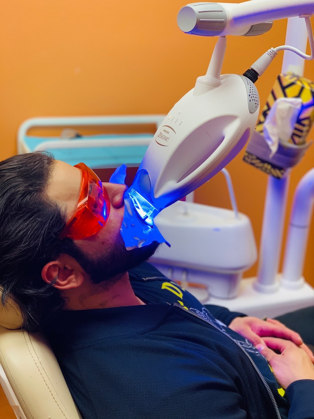 Dr. Hassan El-Awour’s Dental Office | Dentist Mississauga. | #121,Central Parkway Mall, 377 Burnhamthorpe Rd E, Mississauga, ON L5A 3Y1, Canada | Phone: (905) 275-3368
