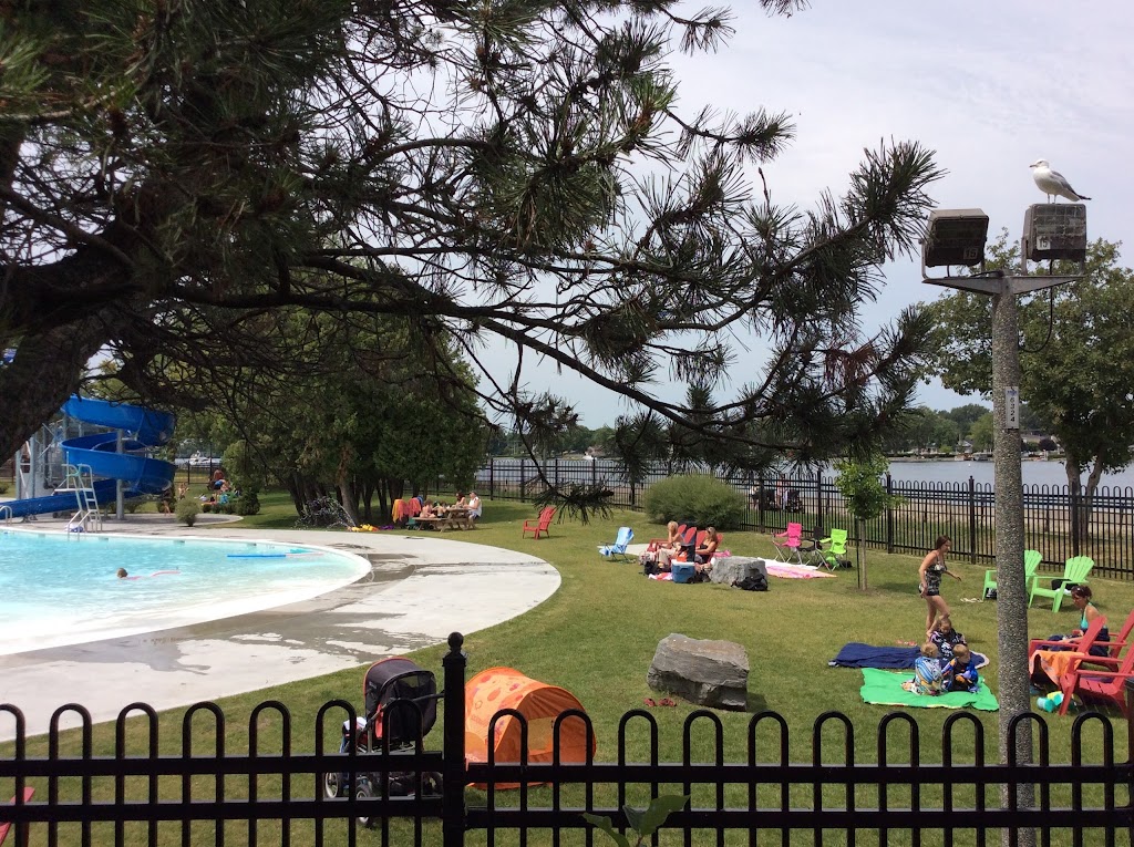 Hôtel Plaza Valleyfield | 40 Av du Centenaire, Salaberry-de-Valleyfield, QC J6S 3L6, Canada | Phone: (450) 373-1990