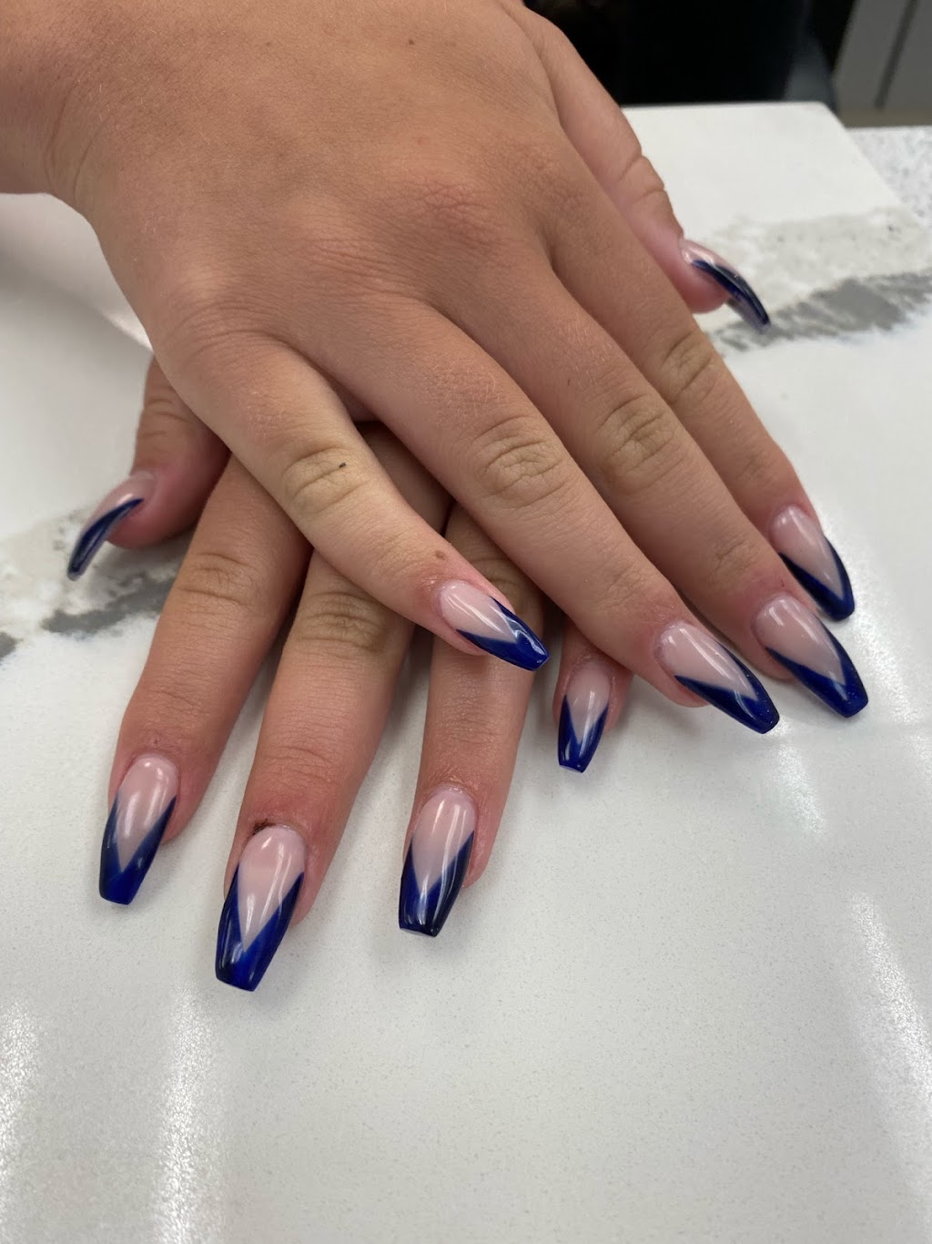 Oasis Nails & Spa | 2018 Oak Bay Ave, Victoria, BC V8R 1E4, Canada | Phone: (250) 590-4089