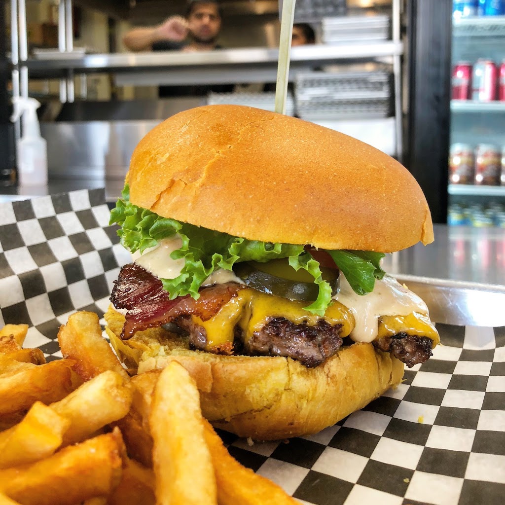 Top Gun burger | 3-5955 Latimer Dr, Mississauga, ON L5V 0B7, Canada | Phone: (905) 542-0999