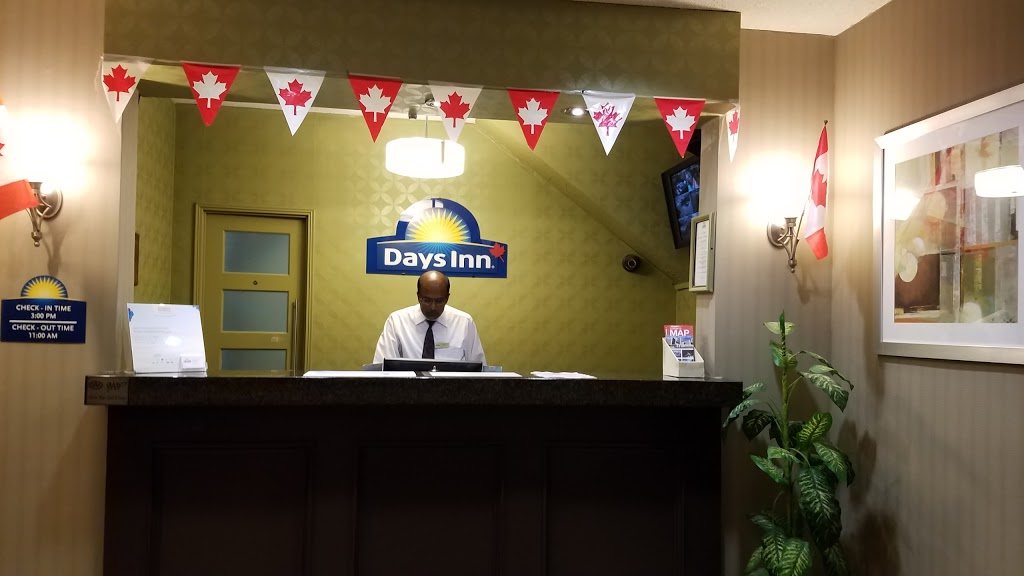 Days Inn by Wyndham Toronto East Beaches | 1684 Queen St E, Toronto, ON M4L 1G6, Canada | Phone: (647) 693-6842