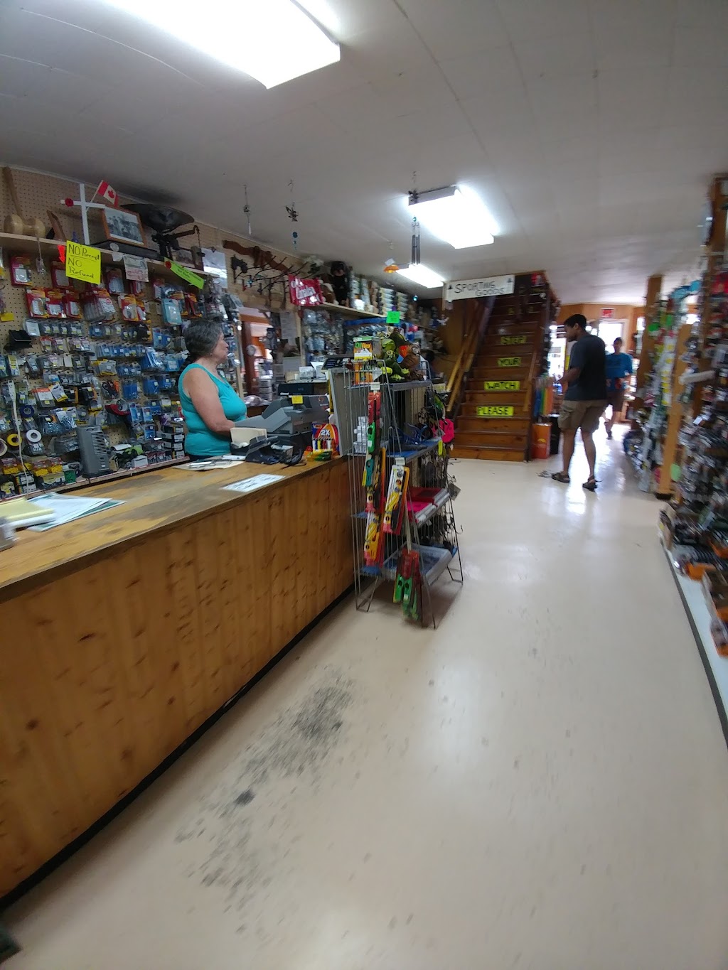 Up Top Sports Shop Inc | 147 King St, Mindemoya, ON P0P 1S0, Canada | Phone: (705) 377-5748