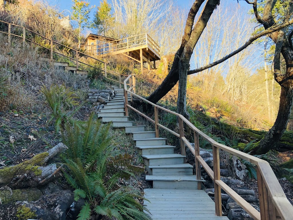 Sooke bnb | 6811 W Coast Rd, Sooke, BC V9Z 0P6, Canada | Phone: (250) 253-5029