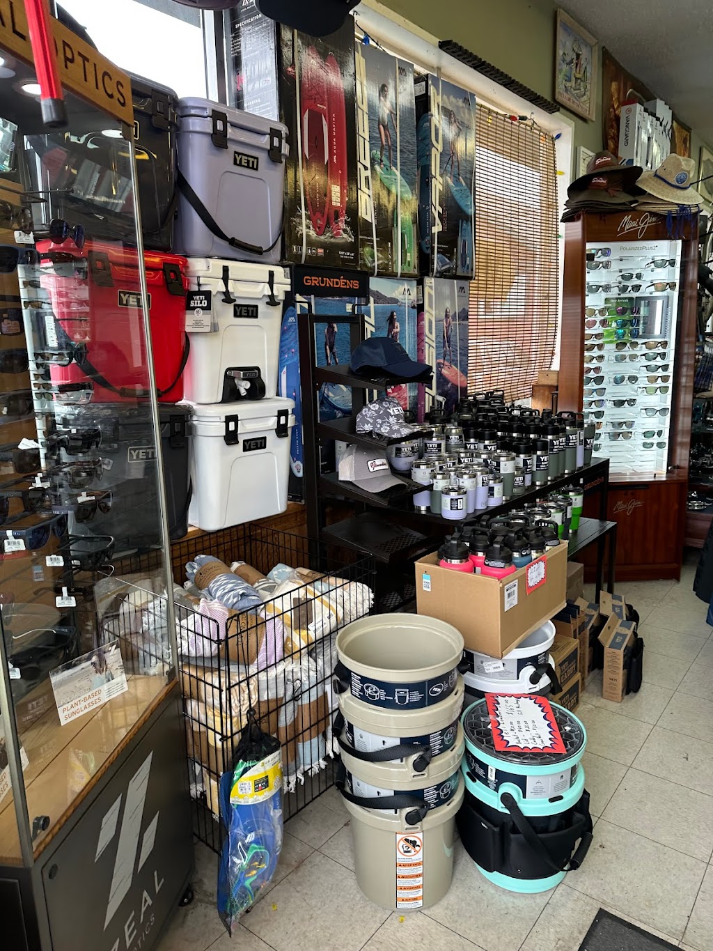 Marine Traders | 4446 Willingdon Ave, Powell River, BC V8A 2M6, Canada | Phone: (604) 485-4624