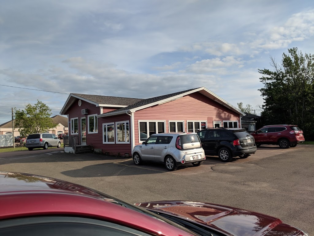 Restaurant Du Village | 4524 Rue Principale, Saint-Antoine, NB E4V 1R1, Canada | Phone: (506) 525-2622