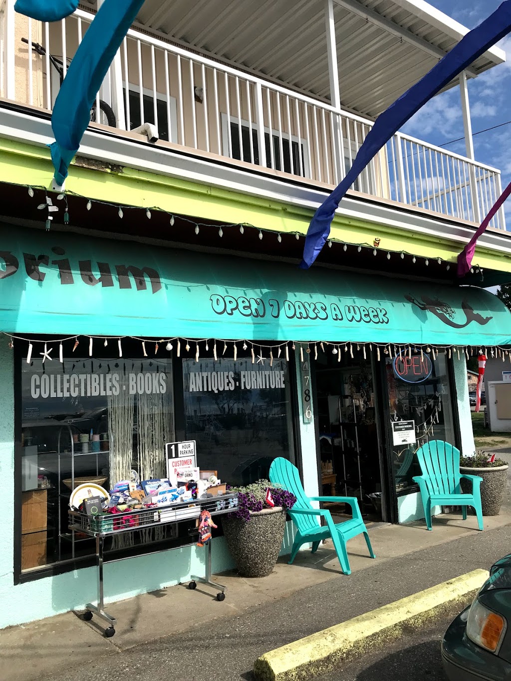 Mosaic Marketplace | 4780 Sunshine Coast Hwy, Davis Bay, BC V0N 3A2, Canada | Phone: (604) 740-8140
