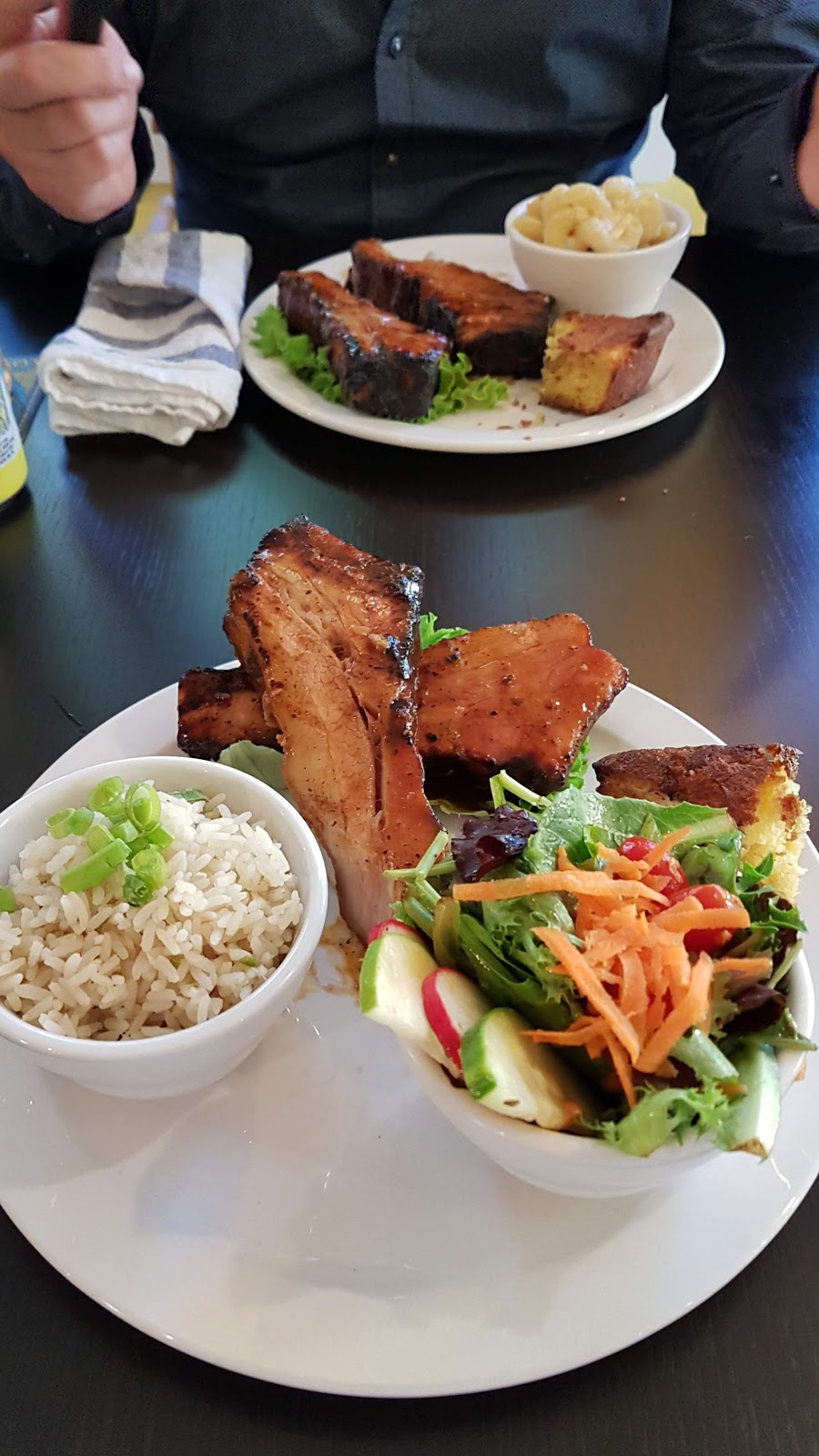 MAD Cravings | 8215 ON-93, Tiny, ON L0K 2E0, Canada | Phone: (705) 527-1666