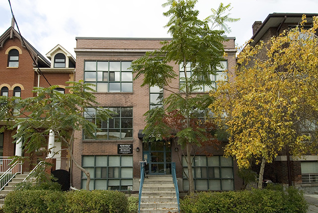 80 Beverly Street | 80 Beverley St, Toronto, ON M5T 1Y1, Canada | Phone: (416) 962-1644