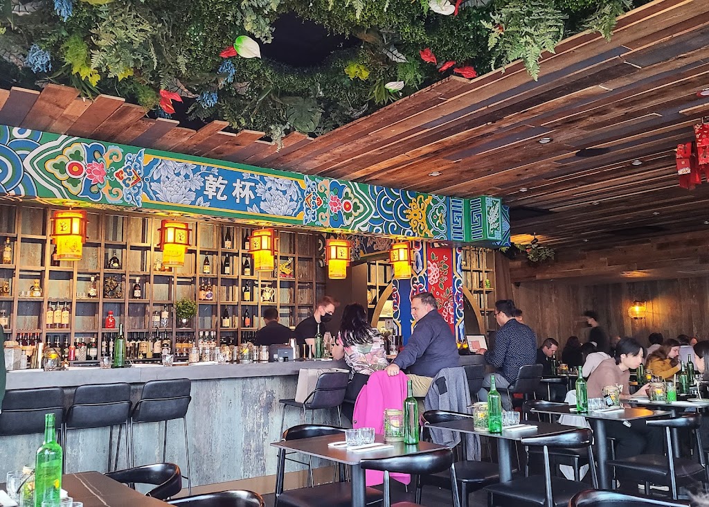 Gon Bui Restaurant Bar | 2133 Boul. le Carrefour, Laval, QC H7S 2J7, Canada | Phone: (579) 934-0888