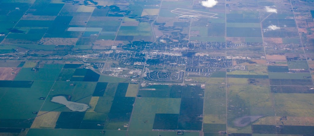 Sunningdale Elementary School | 530 Wood Lily Dr, Moose Jaw, SK S6J 1J3, Canada | Phone: (306) 693-9433