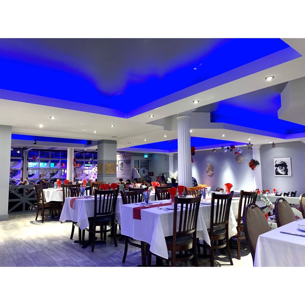Megas Restaurant | 402 Danforth Ave, Toronto, ON M4K 1P3, Canada | Phone: (416) 466-7771