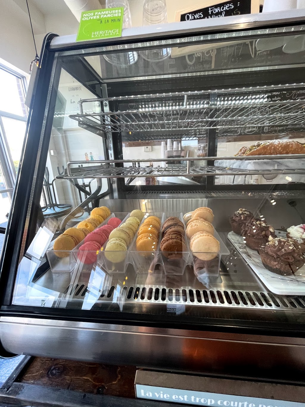Obélias | 150 Boul Jean-Leman, Candiac, QC J5R 4K1, Canada | Phone: (450) 907-4044