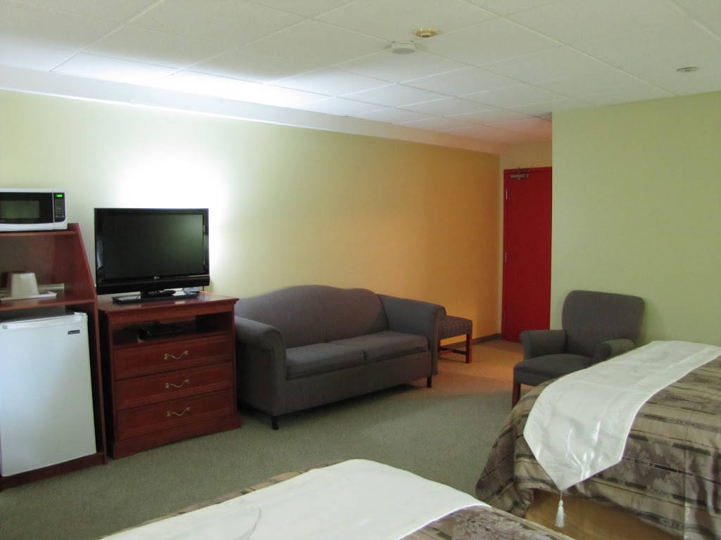 Northland Motel | 3150 Errington Ave, Chelmsford, ON P0M 1L0, Canada | Phone: (705) 855-4533