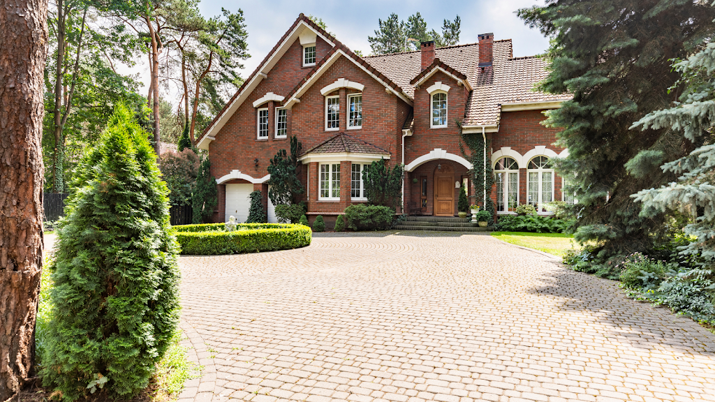 21st Century Landscapes & Designs | 2084 Nanaimo St, Vancouver, BC V5N 5C5, Canada | Phone: (236) 581-2504