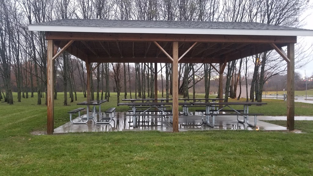 Bakersfield Park | Port Huron, MI 48060, USA