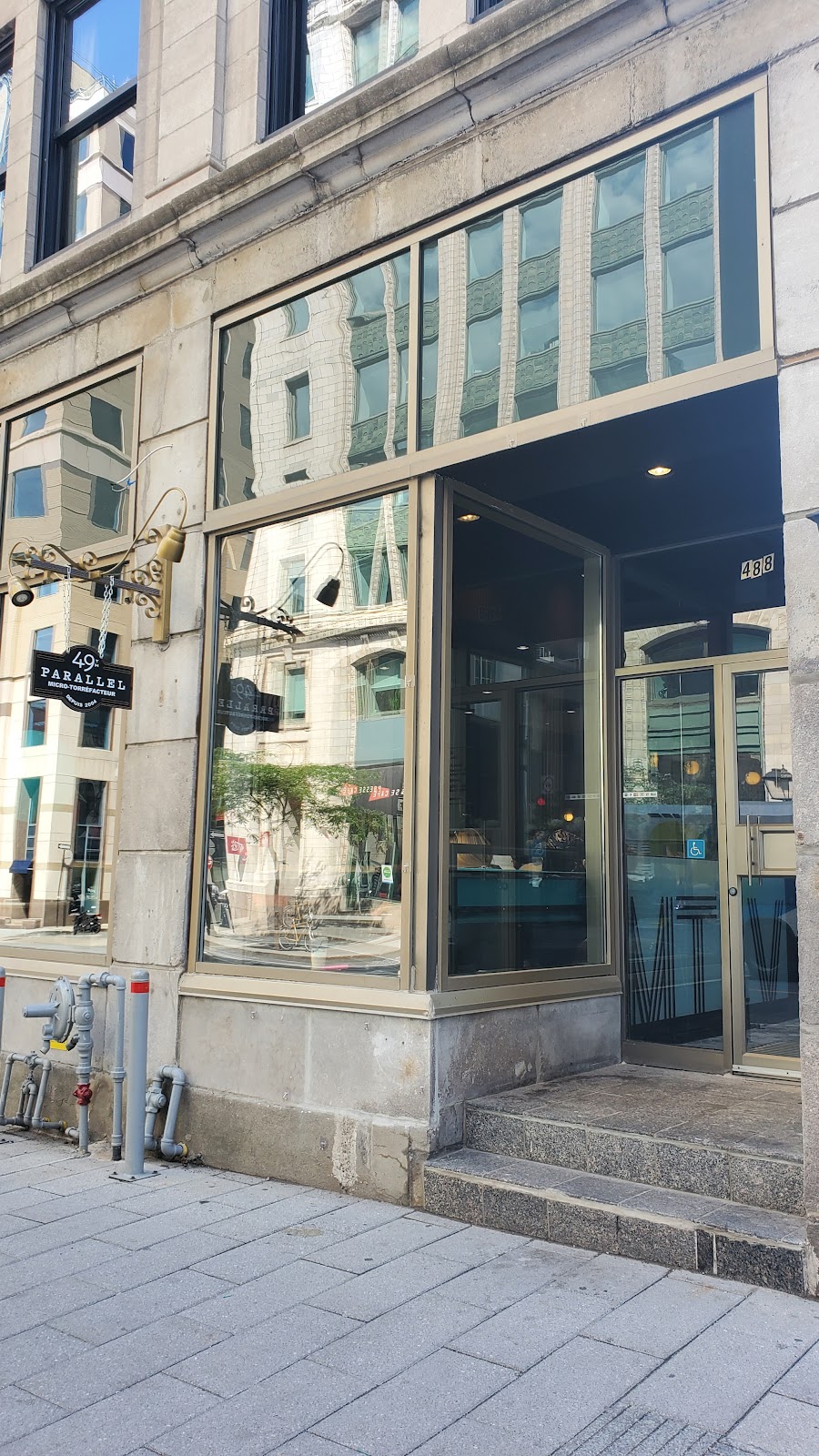 49th Parallel Cafe | 488 Rue McGill, Montréal, QC H2Y 2H2, Canada | Phone: (514) 788-5130