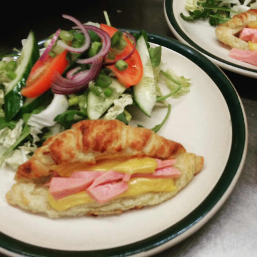 Summerland General Store | 1003 Riley Lake Rd, Gravenhurst, ON P1P 1R3, Canada | Phone: (705) 687-7776