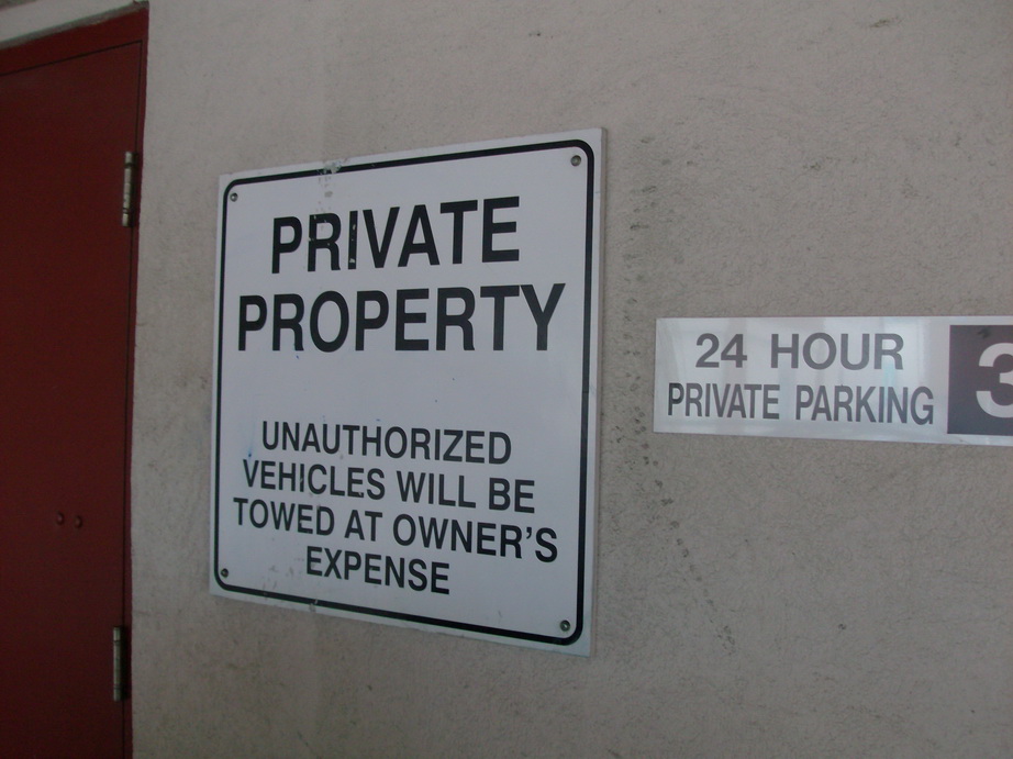 Graffiti Control & Powerwash | 1088 E Chestermere Dr, Chestermere, AB T1X 1A9, Canada | Phone: (403) 601-0855