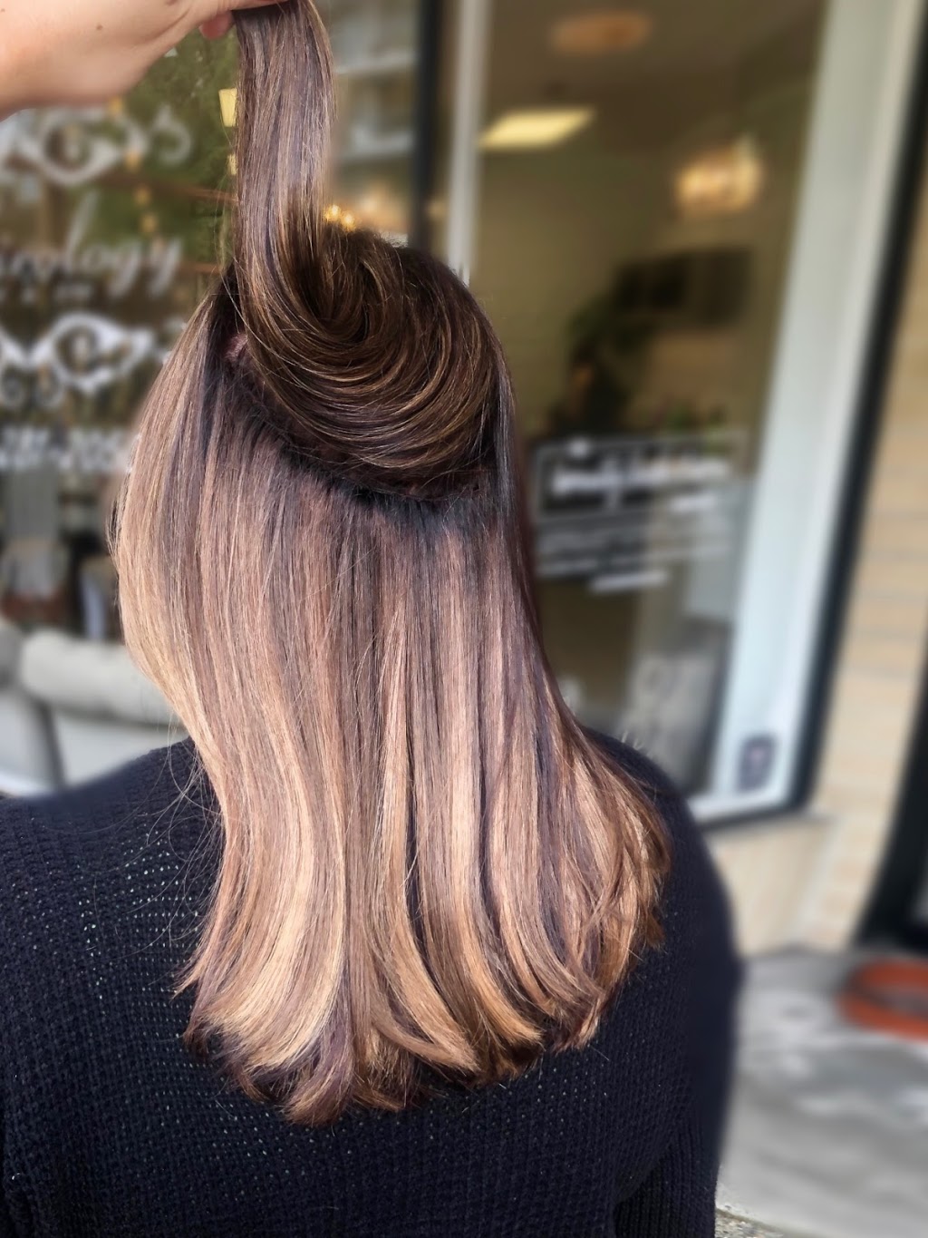 JACKIE NEWBURY HAIR | 2226 Marine Dr, West Vancouver, BC V7V 1K4, Canada | Phone: (604) 655-3323