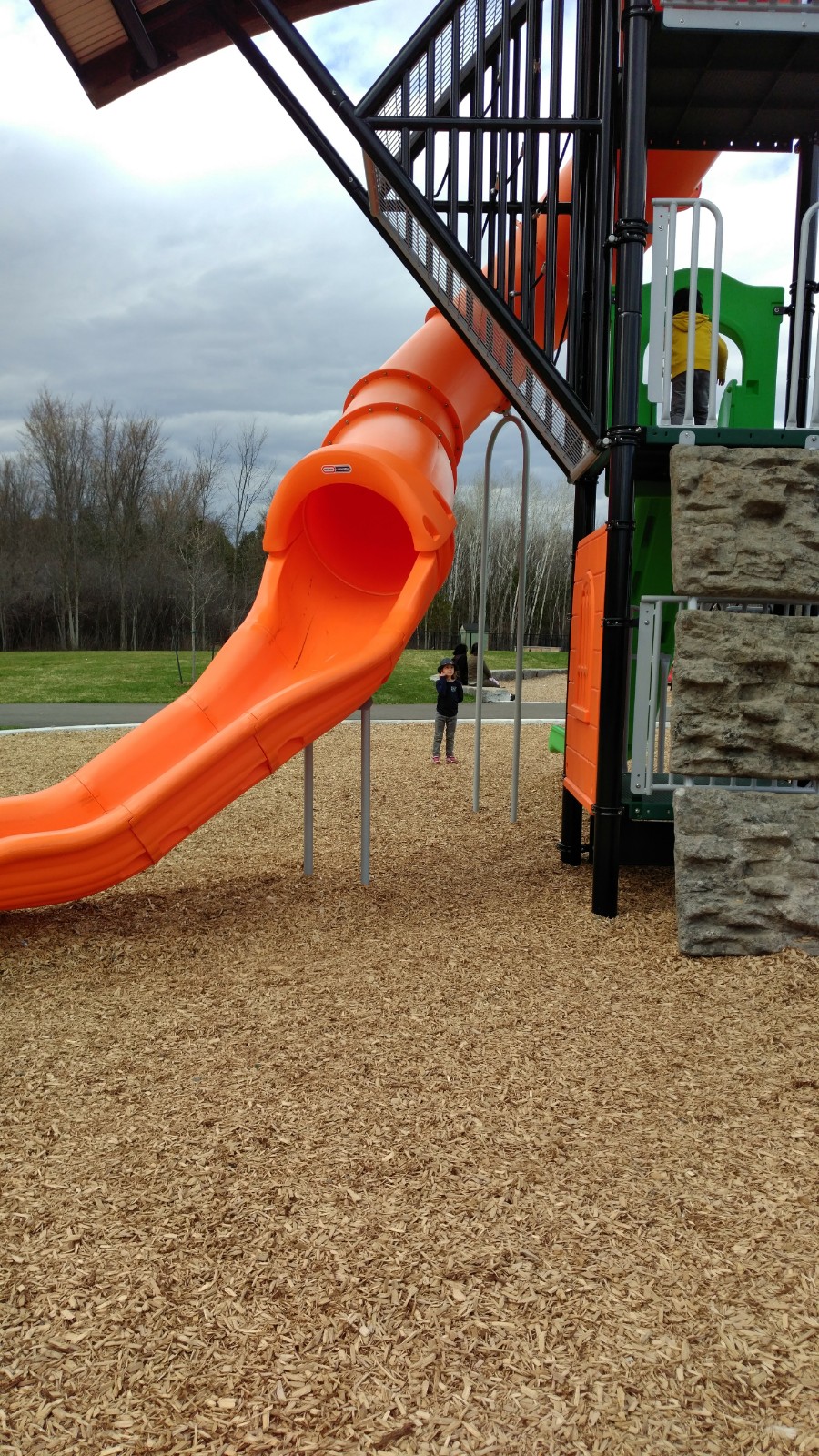 Central Park | 205 Rue de Bruxelles, Gatineau, QC J9J 0G5, Canada | Phone: (819) 595-2002