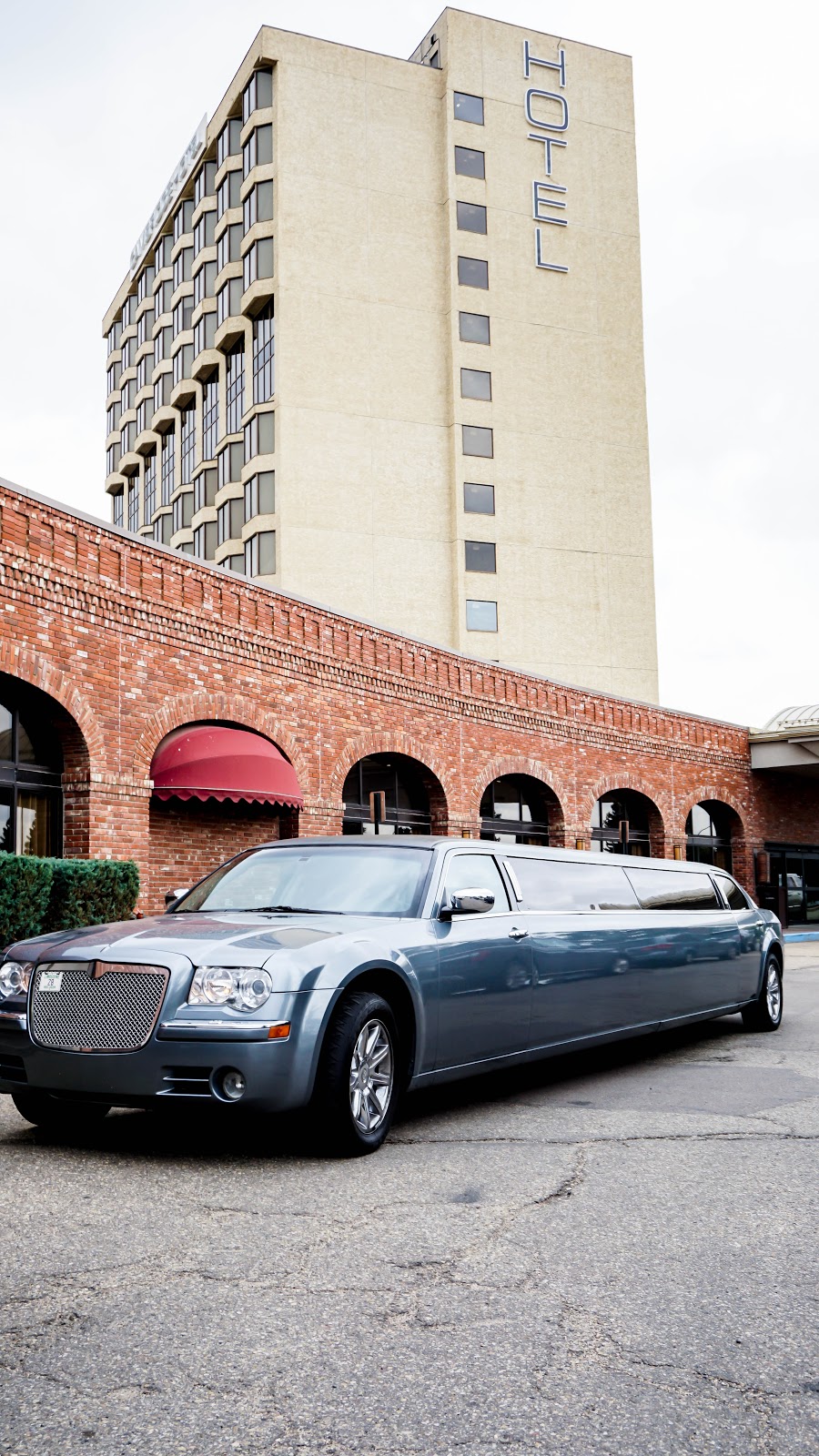 A Limo & Sedan Service | 5406 Prairie Ridge Ave, Blackfalds, AB T0M 0J0, Canada | Phone: (403) 357-9398