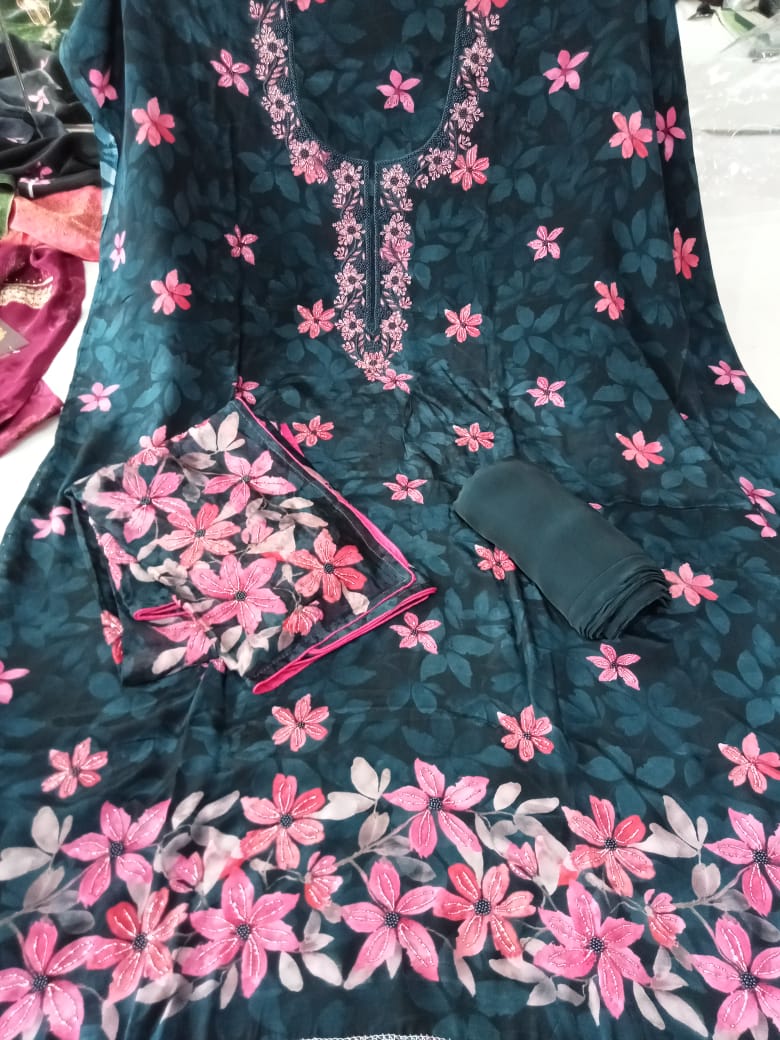 Sui Dhagha Creation | 102 Sharpe Cres, Tottenham, ON L0G 1W0, Canada | Phone: (647) 505-9169
