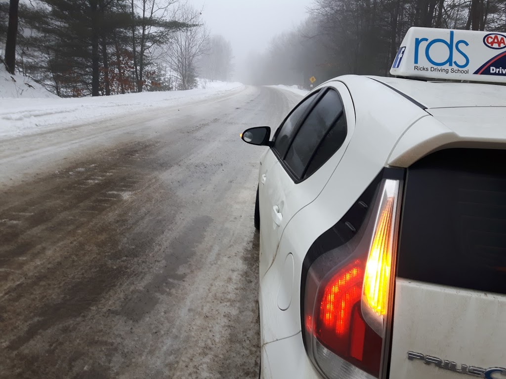 Coopers Falls Trail - Parking | Muskoka District Road 6, Washago, ON L0K 2B0, Canada