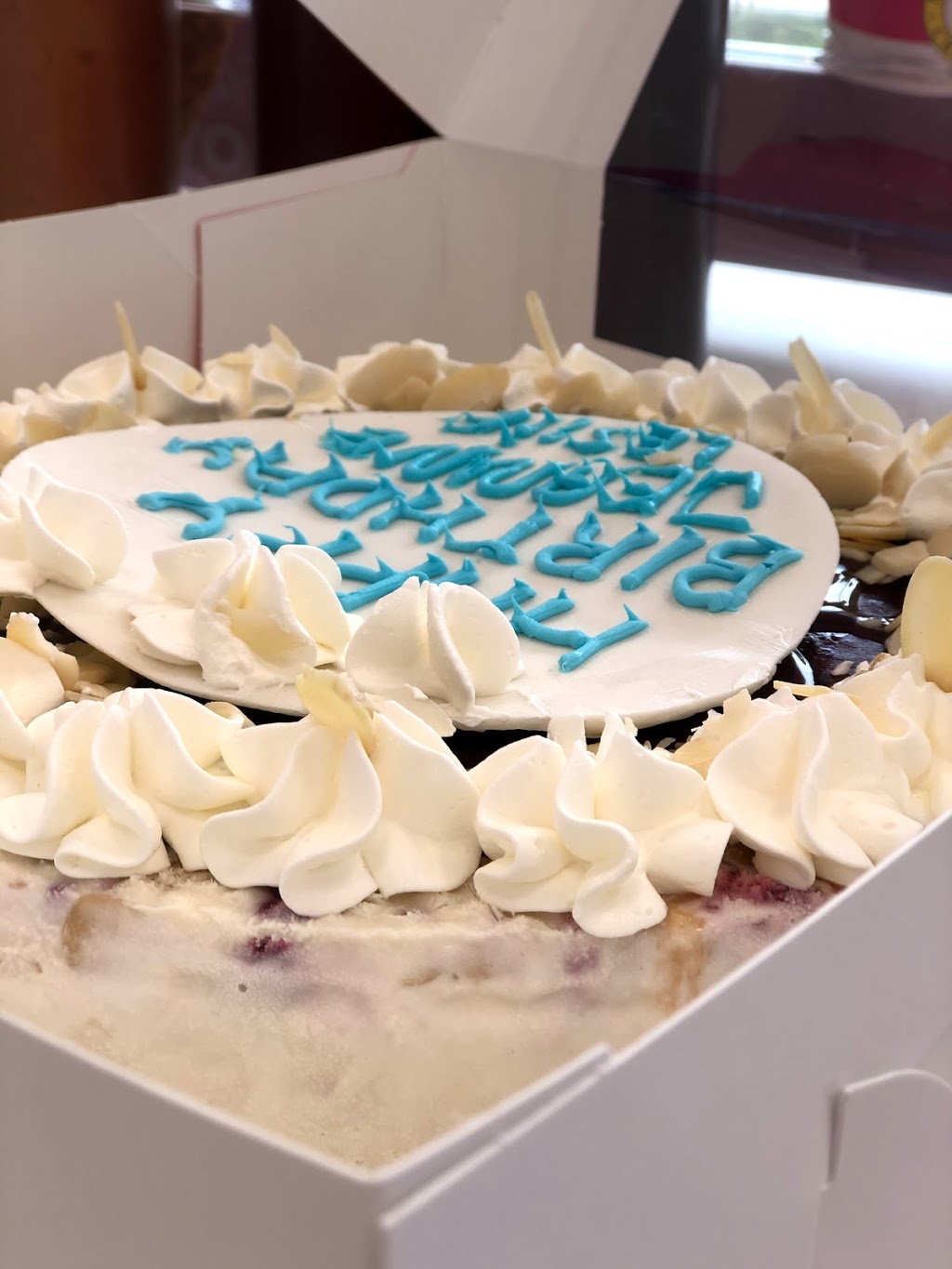 Marble Slab Creamery | 3477 Lakeshore Rd Unit 112, Kelowna, BC V1W 0A7, Canada | Phone: (778) 484-0244