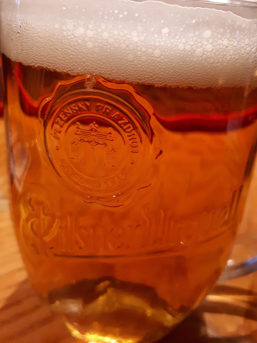Fiddlers Dell Bar & Grill | 781 Annette St, Toronto, ON M6S 2E4, Canada | Phone: (416) 767-8882