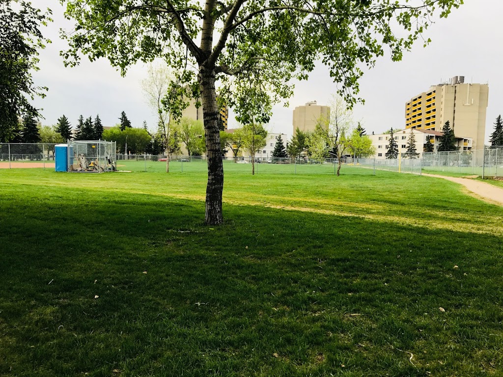 McKee School | 10725 51 Ave NW, Edmonton, AB T6H 0L3, Canada | Phone: (780) 435-7140