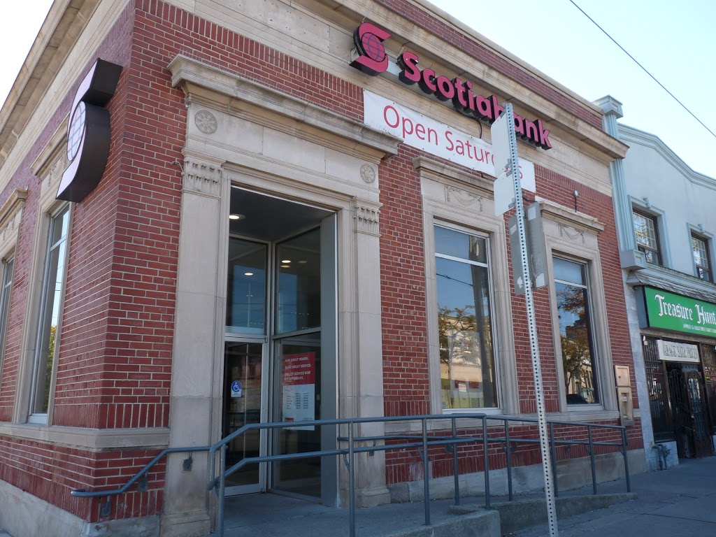 Scotiabank | 2895 Lake Shore Blvd W, Etobicoke, ON M8V 1J3, Canada | Phone: (416) 503-6930