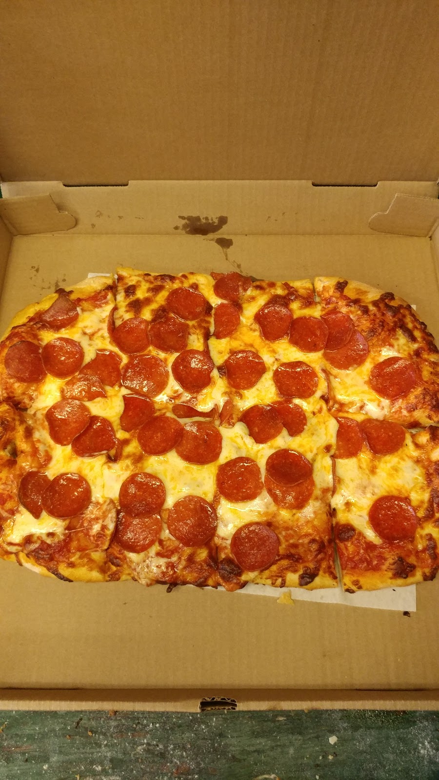 Pizza Plus | 880 US-11, Champlain, NY 12919, USA | Phone: (518) 298-5050
