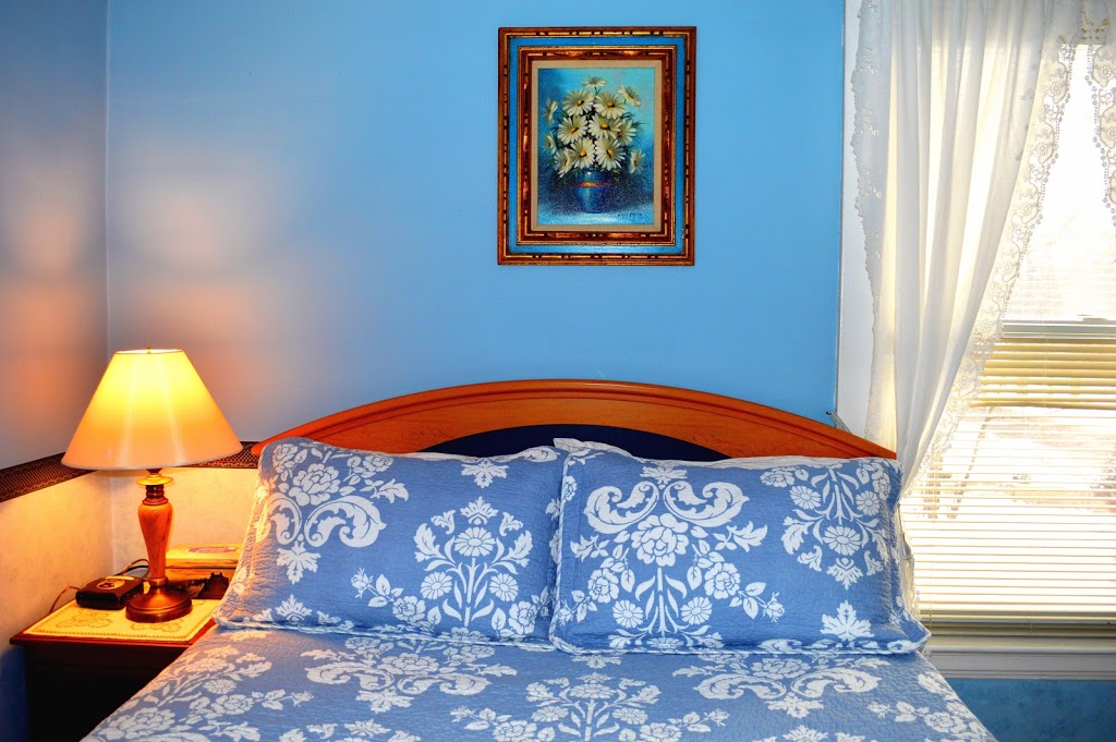 Strathaird Bed and Breakfast | 4372 Simcoe St, Niagara Falls, ON L2E 1T6, Canada | Phone: (902) 314-3086