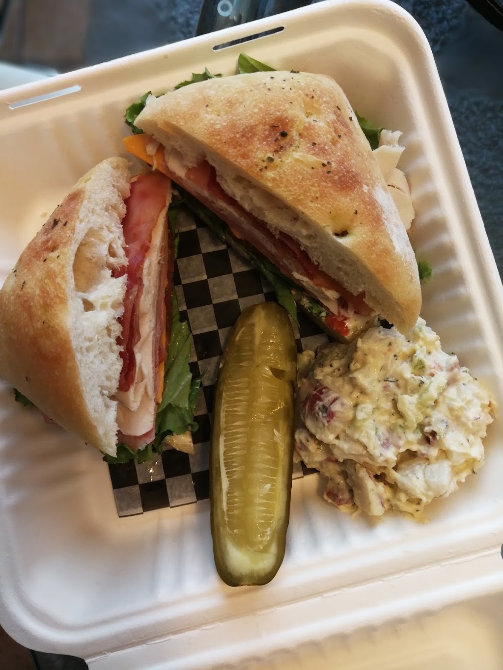 Phat Tonys Bistro & Cafe | 5201 50 St, Leduc, AB T9E 6T4, Canada | Phone: (780) 986-0433