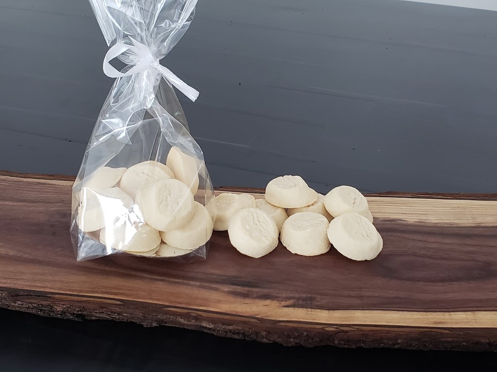 Corks & Boards | 108 Highlands Blvd, Millbrook, ON L0A 1G0, Canada | Phone: (905) 404-5395