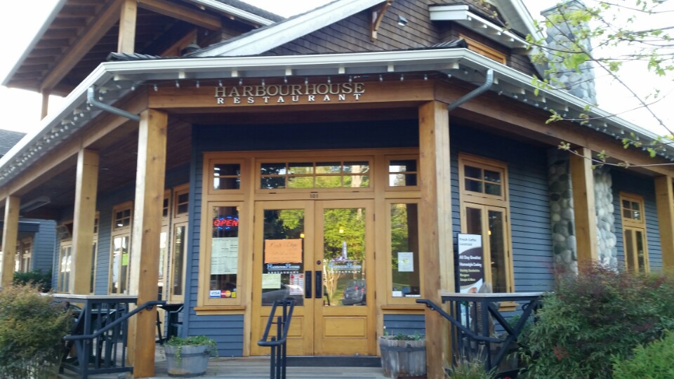 Harbour House Restaurant | 12233 Beecher St, Surrey, BC V4A 3A2, Canada | Phone: (778) 294-0089