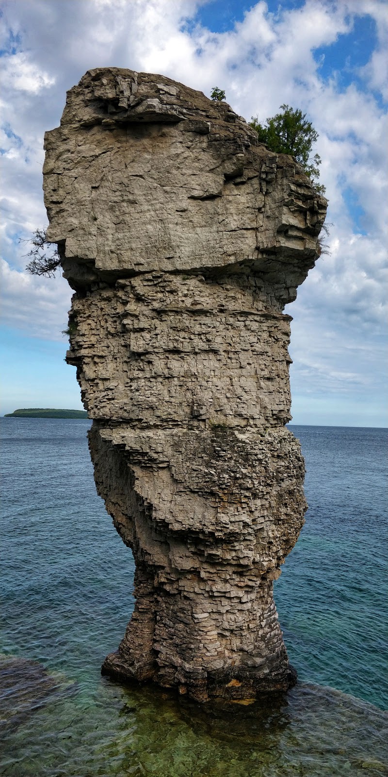 Tobermory Marine | 7032 Hwy 6, Tobermory, ON N0H 2R0, Canada | Phone: (519) 596-2654