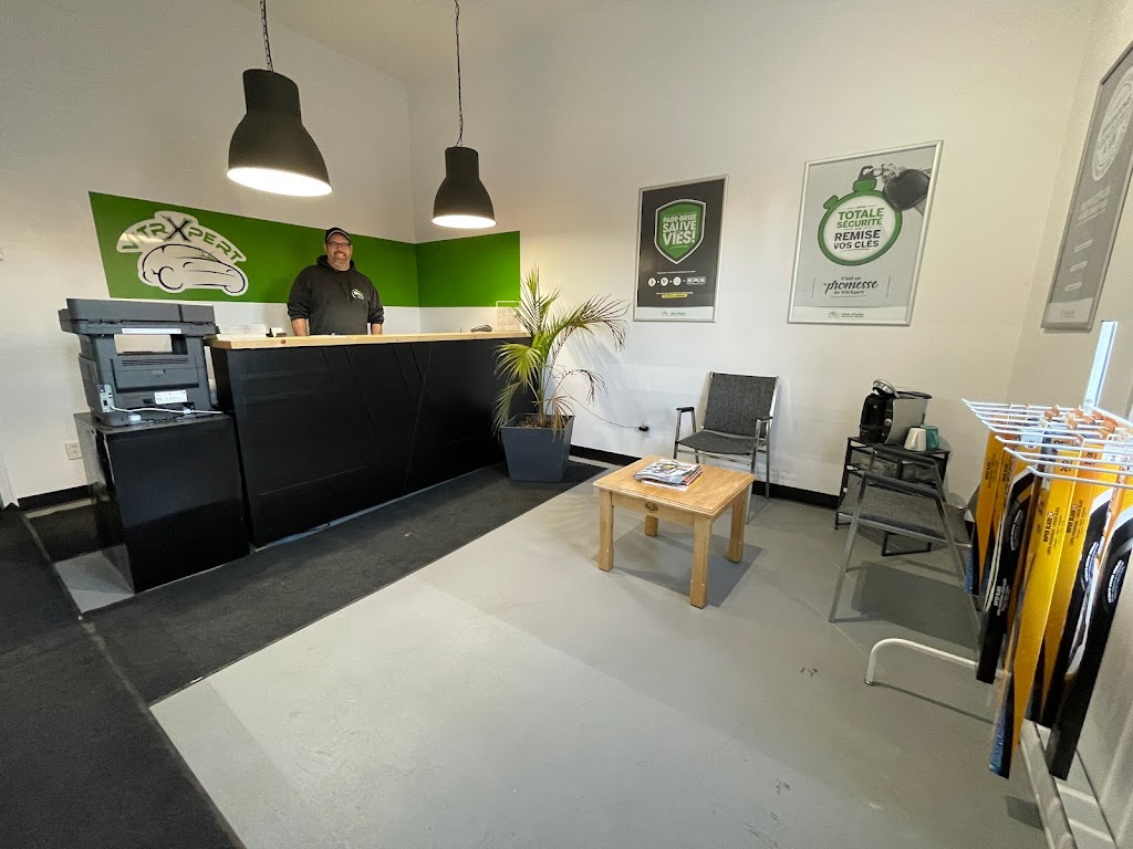 VitrXpert vitres dautos St-Lambert-de-Lauzon | 1108 Rue du Pont Local B, Saint-Lambert-de-Lauzon, QC G0S 2W0, Canada | Phone: (418) 561-8260