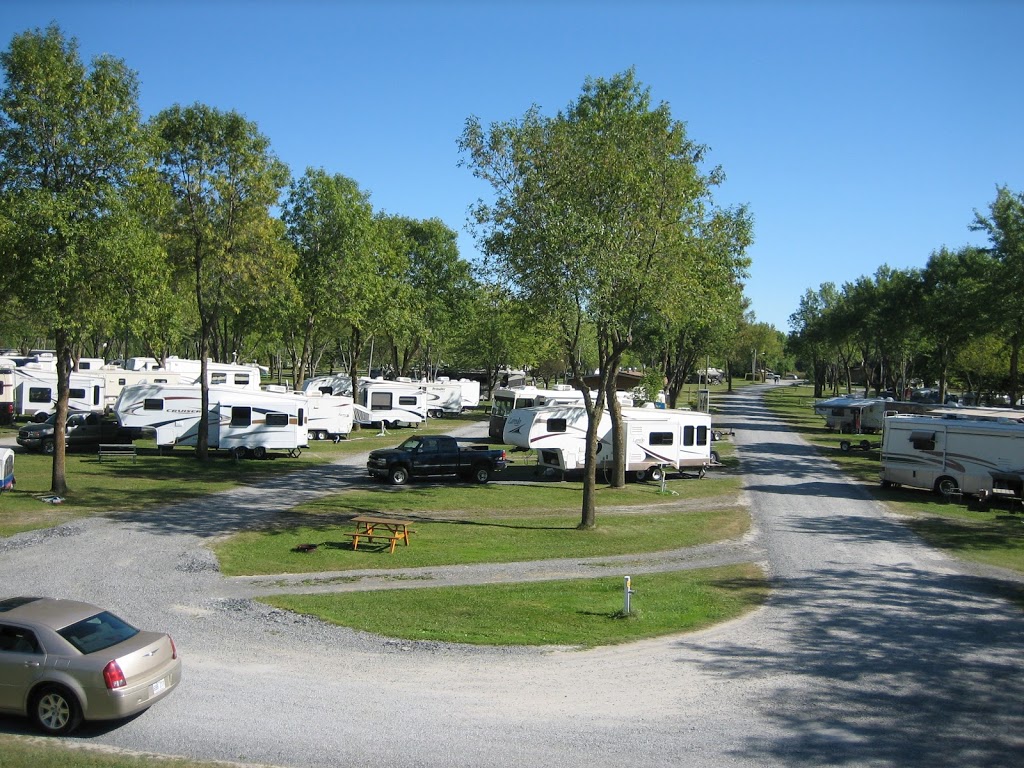 Montreal South KOA | 130 Montée Monette, Saint-Philippe-de-La Prairie, QC J0L 2K0, Canada | Phone: (450) 659-8626