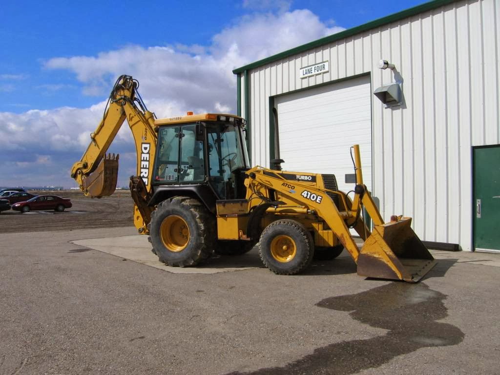 Michener Allen Auctioneering | 13090 Barlow Trail NE, Calgary, AB T3N 1A2, Canada | Phone: (403) 226-0405
