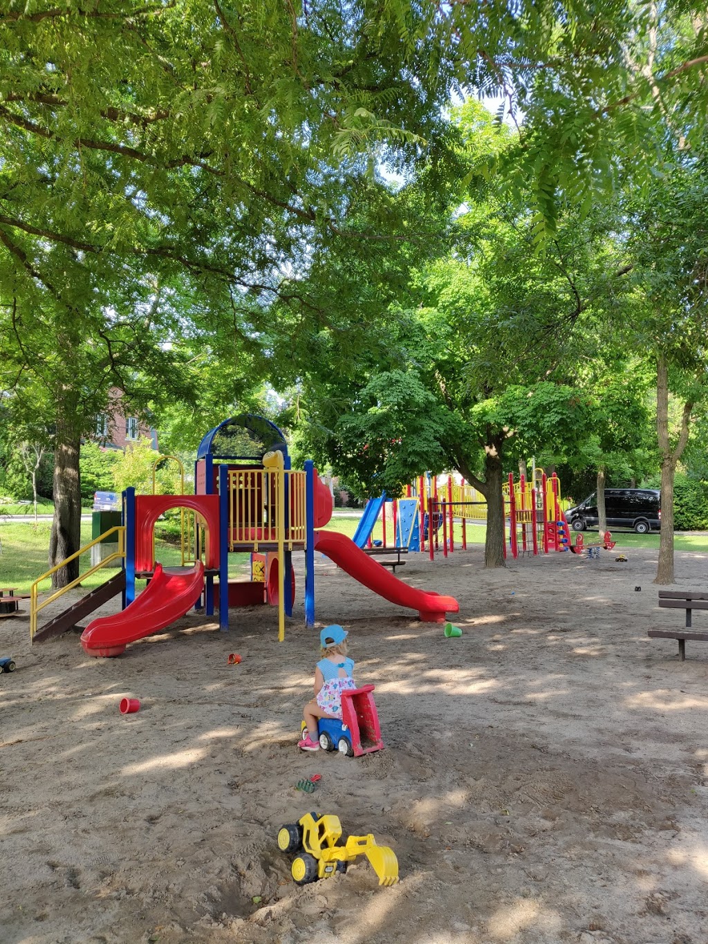 Lindenlea Park | Rockcliffe Way, Ottawa, ON K1M, Canada