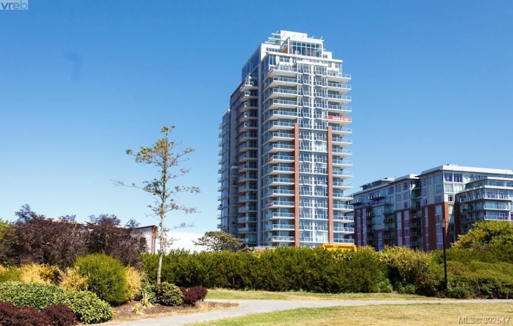 Premiere Suites | 83 Saghalie Rd, Victoria, BC V9A 0E7, Canada | Phone: (888) 575-7808