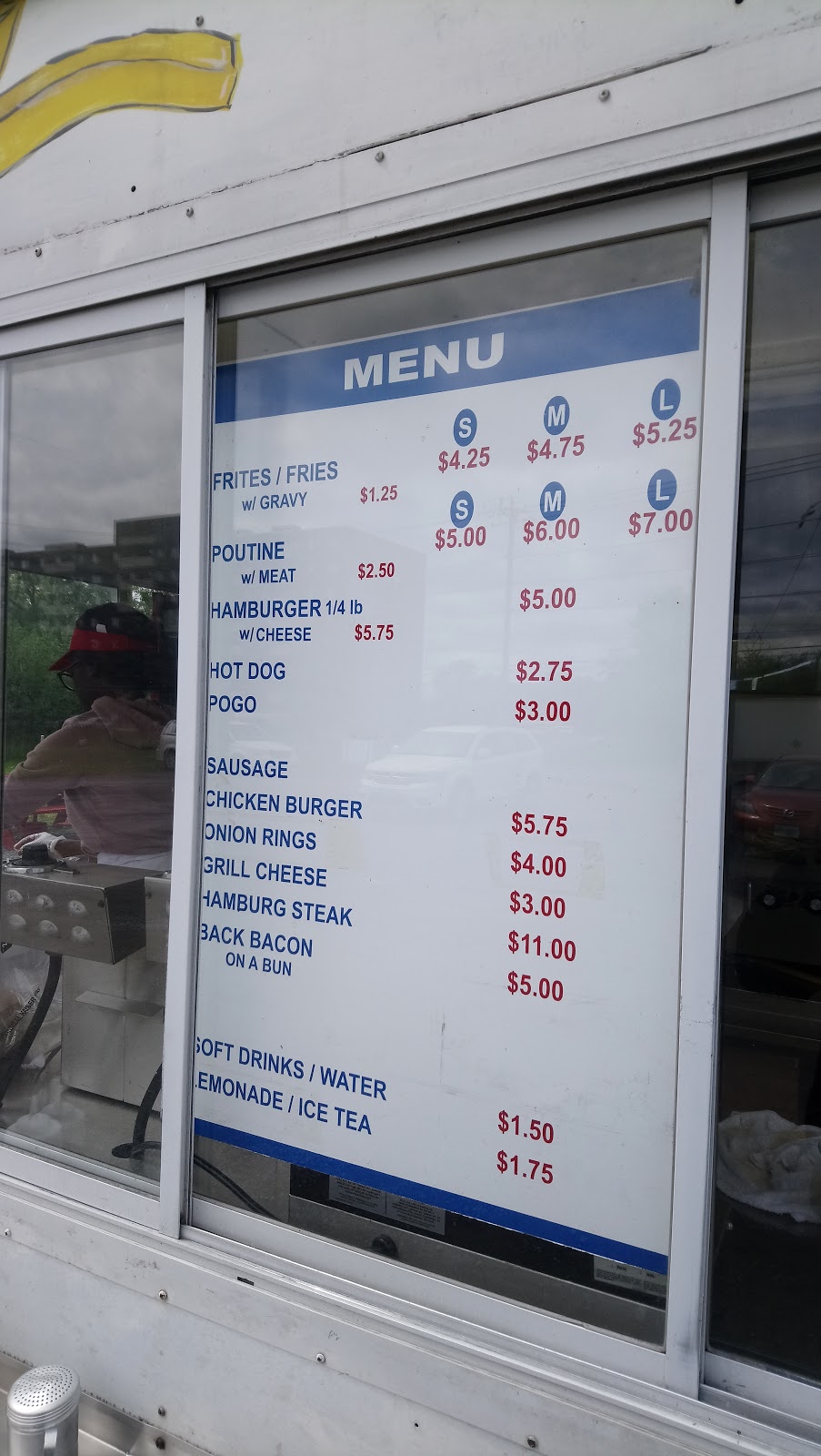 Claude Morin Chip Wagon | 1092 Ogilvie Rd, Gloucester, ON K1J 7P8, Canada | Phone: (613) 745-2295