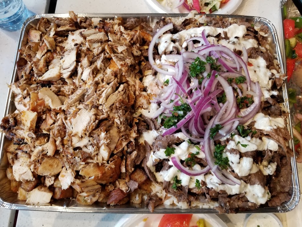 Boustan Lachine | 356 Rue Saint-Jacques, Lachine, QC H8R 1E2, Canada | Phone: (514) 365-0101
